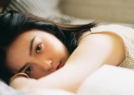 分手后放不下前任怎么办？如何快速走出情感困境？