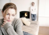 老公出轨后不承认怎么办？如何处理婚姻中的信任危机？