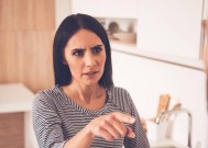 老公出轨了应该怎么办？如何处理婚姻危机？