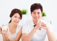 分手后如何挽回女友，打败情敌重新收服她的心（3招让你恢复爱情的火焰）