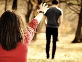 女朋友不爱我了怎么办？如何挽回感情并重建信任？