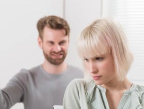 男友分手，我该怎么办？（如何应对男友坚决的态度）