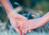 如何挽回破裂的婚姻（15种有效的方法帮你重建爱情）
