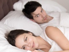 面对妻子外遇的指控，如何处理和应对？