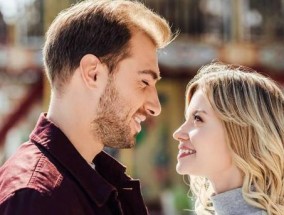 如何通过一封情真意切的信挽回女友的心？有效挽回方式有哪些？