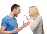发现老公出轨后大闹是正确反应吗？如何处理婚姻危机？