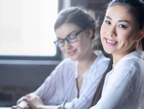 办公室恋情五大禁忌（谨慎相爱）