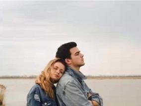 发现老公出轨之后，该选择离婚吗？如何处理婚姻危机？