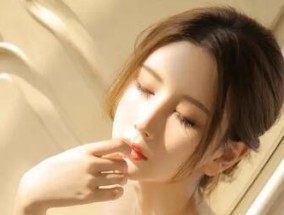 女友一直暧昧聊天，你该如何解决（女友与别人聊天暧昧不改）