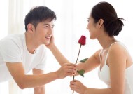 女朋友劈腿感觉好难受怎么办？如何处理情感危机？