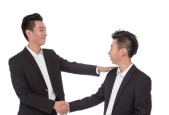 如何在男友面前挽回面子（15个实用技巧）