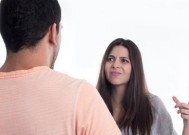面对老公出轨该怎么办？如何处理婚姻危机？