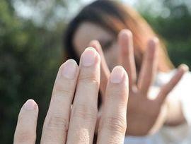 老公出轨后，如何挽回婚姻（从理性分析到感性沟通）