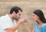 已婚男人为我选择离婚你会接受这种人吗？面对这样的选择你会如何应对？