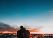 三观不合，该分手还是坚持到底（累了想放手）