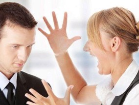出轨“最易中招”的职业是什么（探究社交圈广、高压工作下最容易出轨的职业）