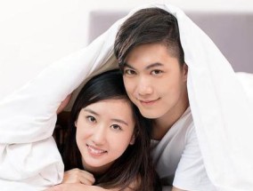 老公出轨后我放弃婚姻该不该挽回？如何处理婚姻中的背叛？