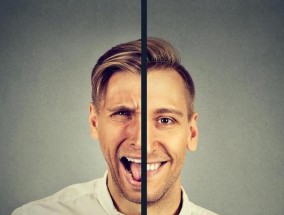 以河智苑亲弟弟去世为主题的痛苦挣扎（亲情的割舍与心灵的治愈）