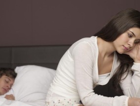 婚内出轨的法律后果是什么？如何处理婚内出轨问题？
