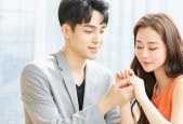 男人如何挽回感情（从行动和心理上解析男人想挽回感情的表现）