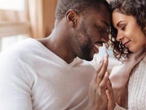 如何成功挽回闹离婚的老公（15个实用技巧让你的婚姻重燃爱火）