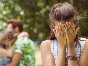 闺蜜分手后挽回策略是什么？如何有效修复友情？