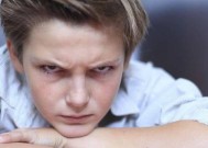 两地分居的老公移情别恋怎么办？如何处理婚姻中的信任危机？
