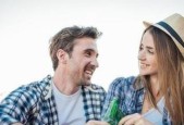 婚姻遭遇七年之痒怎么办？如何重燃夫妻间的情感火花？