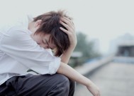 成熟男性怎样挽回提出分手的女友？挽回分手女友的有效策略是什么？