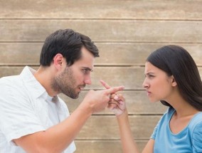 屡次出轨男人的内心世界（揭秘不忠男人的想法和心态）