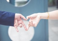 如何运用聊天小技巧挽回前男友？挽回男友的正确套路是什么？
