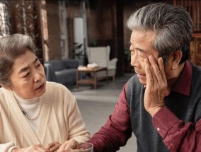 二婚重组家庭如何协调新欢和女儿的关系？有效沟通技巧有哪些？