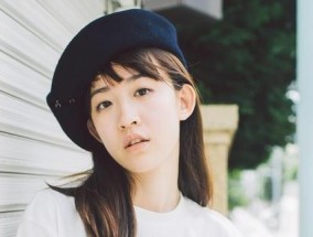 女孩装病挽回男友，绝招话术大揭秘（以温柔姿态唤回TA）