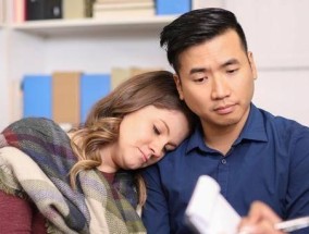 老公出轨了，如何挽回婚姻（自我调整、沟通交流、化解矛盾）