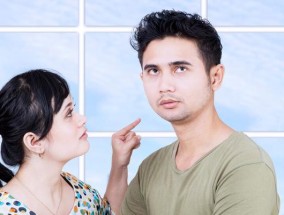 出轨男生要离婚这是什么意思？如何处理婚姻中的不忠行为？