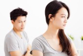 老公有外遇了我该怎么办？如何处理婚姻中的背叛？