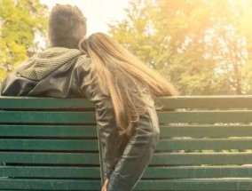 挽回男友的正确方法（以分手后为例，15个步骤帮你成功挽回爱情）