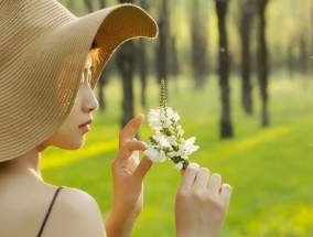 两地分居的夫妻老公出轨有哪些表现？如何发现和应对？