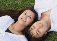 如何挽回老公坚持离婚的心？有效沟通和婚姻咨询能帮助吗？