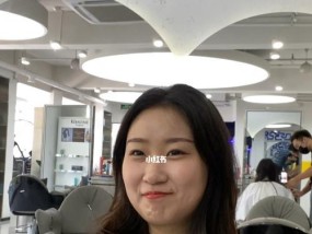 头大脸大发量多适合什么短发？如何选择合适的短发发型？