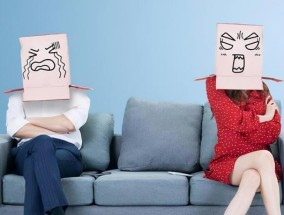 老公变心出轨了婚姻是否还值得维持？如何处理出轨后的婚姻问题？