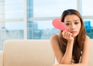 女人深陷老公婚外情的痛苦该怎么走出来？如何重建自我？