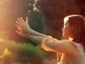 如何挽回失去的感情（6招帮你重燃爱火）