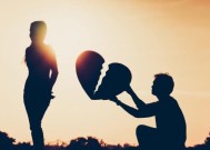 离婚后孩子跟谁比较好？如何挽回父母的婚姻？