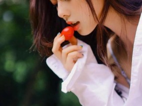 如何避免成为强势的女生？掌握这些沟通技巧和自我认知方法