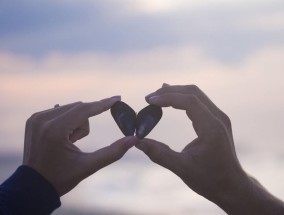 如何让分手的男朋友回心转意？分手后重归于好的有效方法是什么？