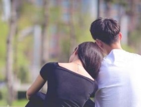 如何用话语挽回异地分手的女友？挽回女友的正确方法是什么？