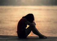 从监视他的行为开始（从监视他的行为开始）