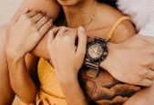 老公出轨了怎么办？如何处理婚姻中的背叛问题？