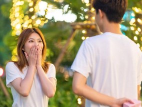 让男人离不开你的10大诀窍（如何成为一个让已婚男人终身难忘的女人）